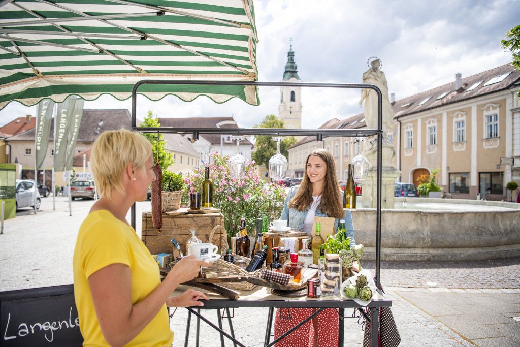 Genussmarkt im Herzen von Langenlois