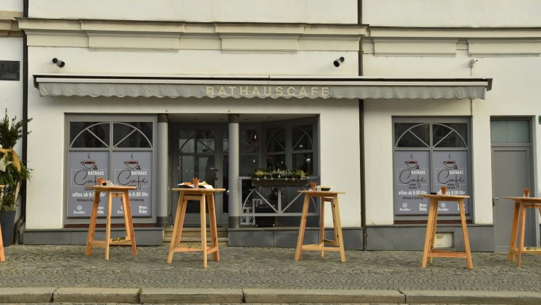 Rathauscaf&eacute;, &copy; Simone Fragner