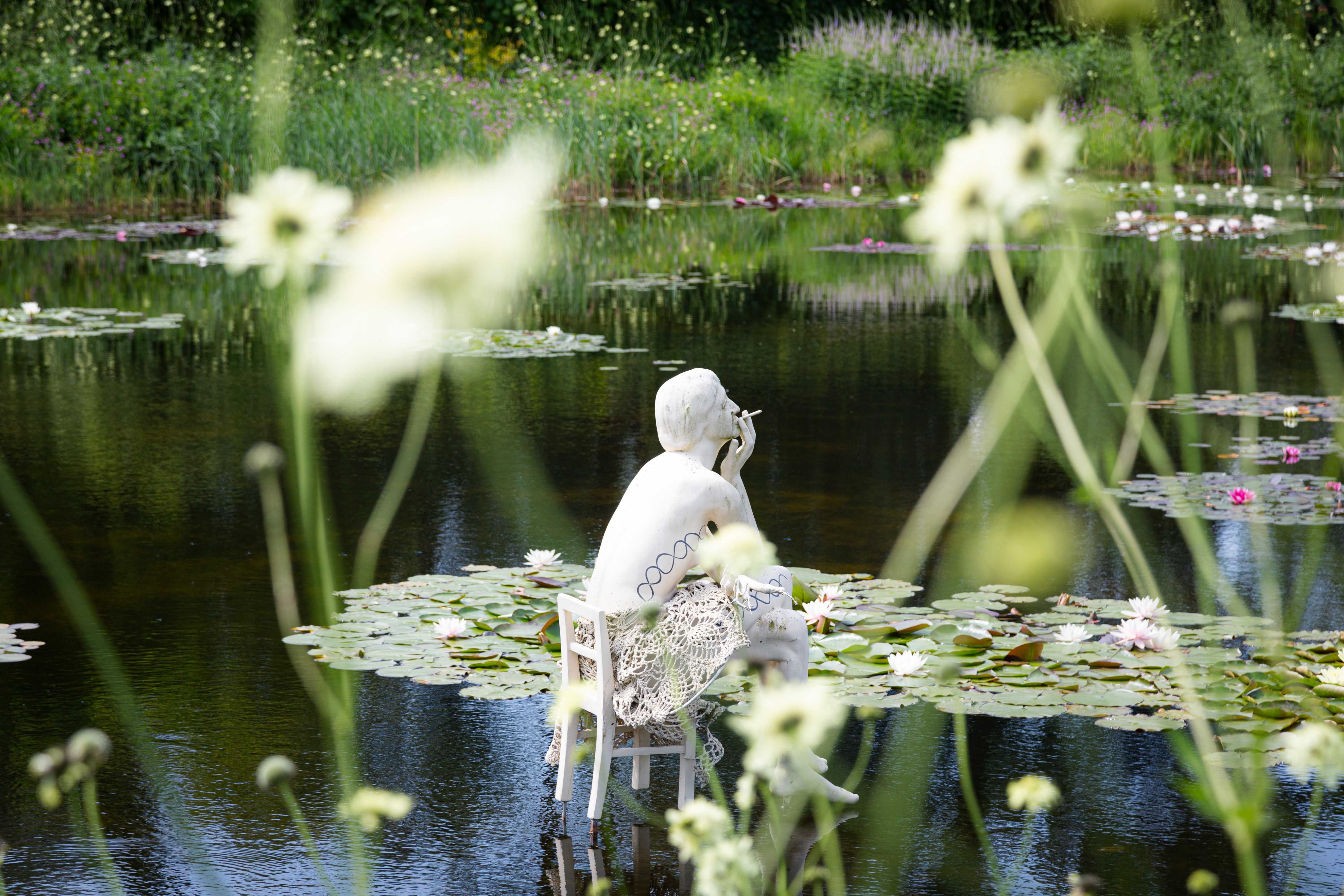 Skulptur im Wasser