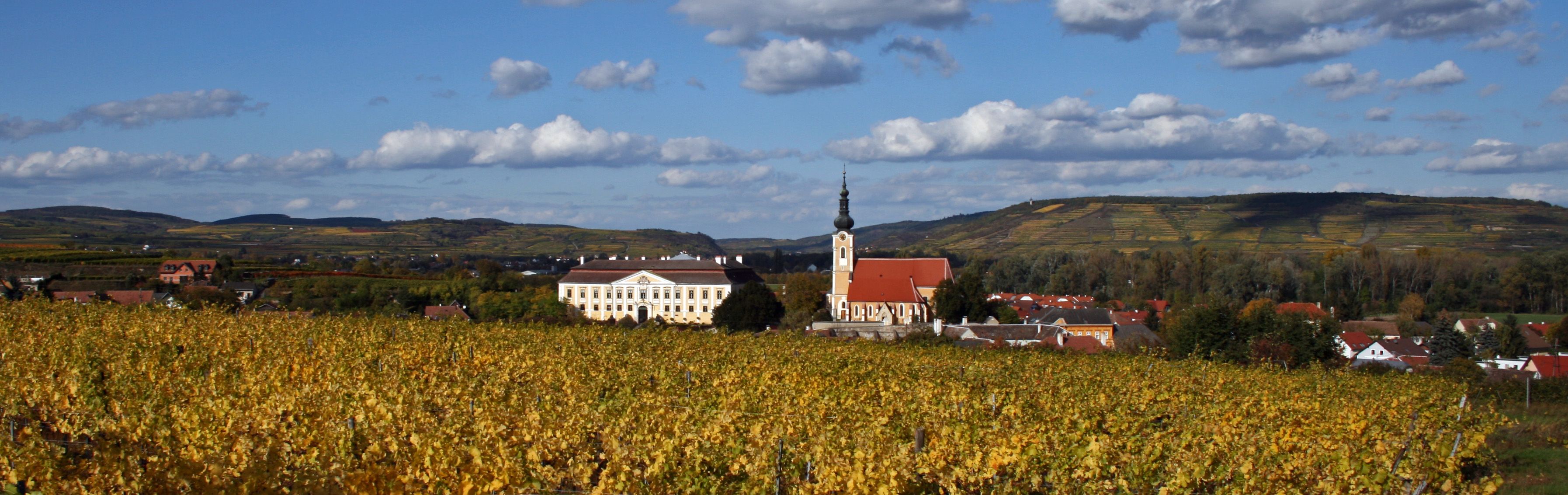 Das Schloss und die Kirche