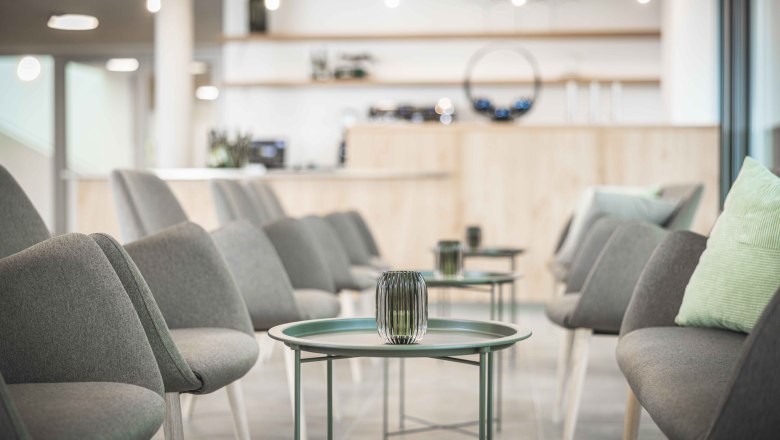 Lobby Bar im HOTEL SCHLOSS HAINDORF, &copy; KRAL Wachsmann Verlag