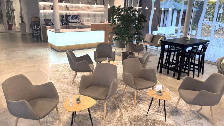 Lobby Bar im Hotel Schloss Haindorf, &copy; Hotel Schloss Haindorf