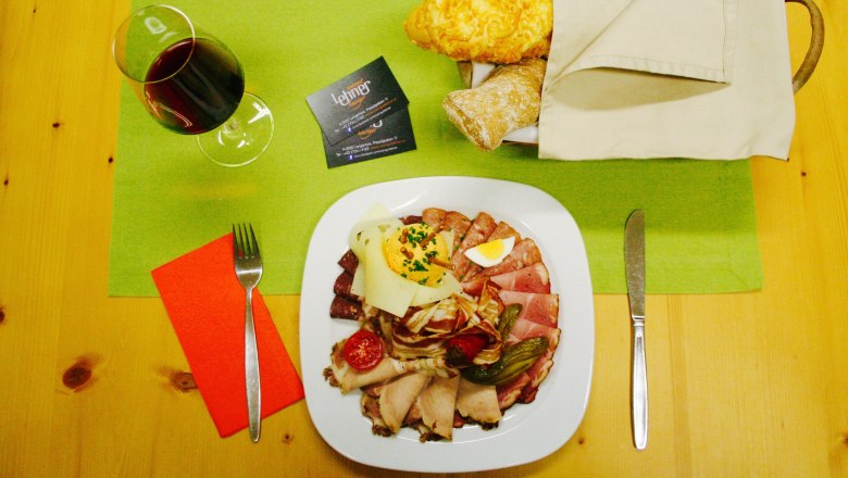 Brettljause Weingut & Heuriger Lehner, &copy; Weingut & Heuriger Lehner