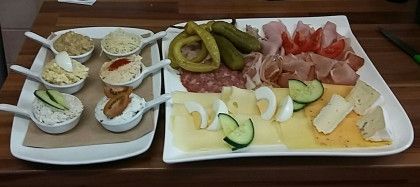 Heurigenspezialitäten in der Mayerei