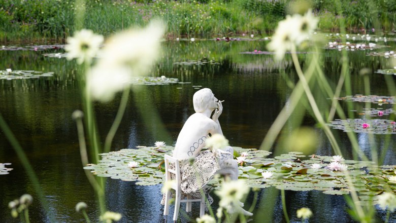 Skulptur im Wasser
