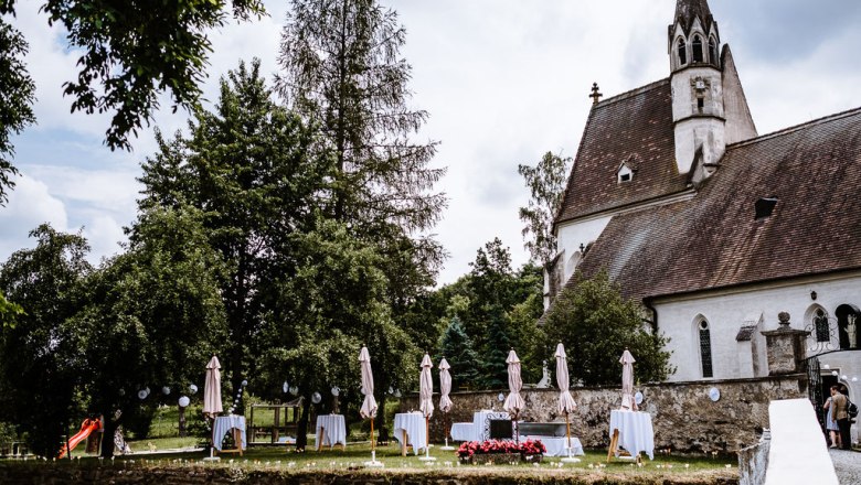 Nikolauskirche, © Mrs. &amp; Mr. Green Fotografie